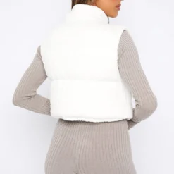 Chalet Girl Puffer Vest Off White -Cheap Vog Unique Store 30.06.2336029