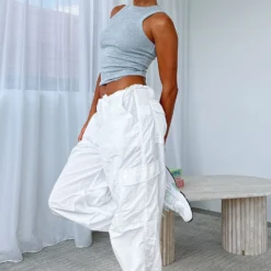 Be The Moment Pants White -Cheap Vog Unique Store BE THE MOMENT CARGO PARACHUTE PANTS 100123 07 scaled