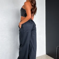 Everything I Want Pants Black 13 Everything I Want Pants Black -Cheap Vog Unique Store EVERYTHING I WANT CARGO SHES CONFIDENT CROP 14.03.2023 006