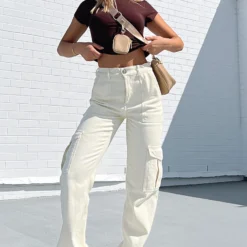 Keep On Moving Pants Cream -Cheap Vog Unique Store KEEP ON MOVING JEANS CREAM TOO BLESSED CROP 050422 03 scaled