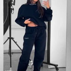 Put It On Repeat Sweatpants Black