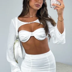 Smile For Me Long Sleeve Crop White 10 Smile For Me Long Sleeve Crop White -Cheap Vog Unique Store STARS DANCE SKIRT SMILE FOR ME TOP 31.1.23 004
